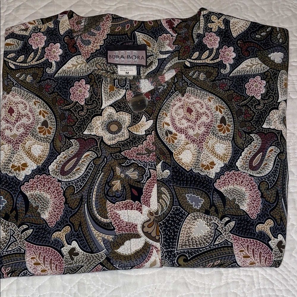 Bora Bora Paisley Button-Up Long Sleeve Shirt. Size Medium.
